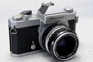 Nikon ニコンNikomat 昔の高級一眼レフカメラFT2ボディ +（純正50mm単焦点レンズ 1:2付） 希少な作動品（腐食無し）