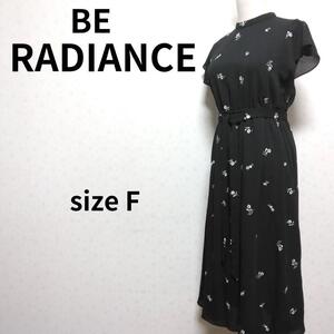 BE RADIANCE 小花柄 ブラックカラーデザイン 袖フリル ロングワンピース 黒系 フリーサイズ レディース