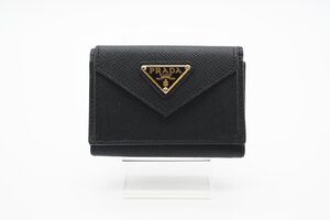 ☆安心の３大保証☆ Bランク ≪PRADA プラダ/三つ折り財布≫ 1MH021 サフィアーノ レザー トライアングル 財布 ネロ ブラック 黒 送料無料