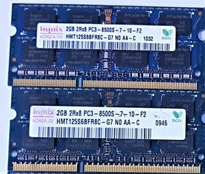 【中古パーツ】PC3 ノートパソコン用 DDR3 メモリ HYNIX 2GB-2RX8 PC3-8500S-7-10-F2 2GBx2枚 計4GB (在庫10枚)送料無料■N(109)