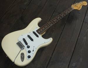 Fender Japan Squier・Squier by Fender・CST30・MADE IN JAPAN・JAPAN VINTAGE・Eシリアル・1986年～ 富士弦楽器製造