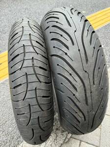 （F）120/70R15（R）160/60R15　ミシュラン製　ロード４スクーター　※送料は説明文に記載しております。