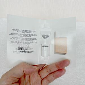 CHANEL シャネル　ルブラン　メークアップベース　ロゼ　サンプル　2.5ml