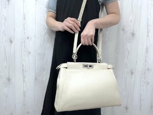 極美品 FENDI フェンディ ピーカブー ハンドバッグ ショルダーバッグ バッグ レザー ベージュ 2WAY 76204Y