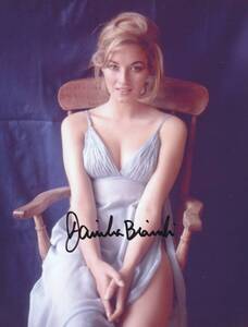 Daniela Bianchi★直筆サイン写真★証明書COA◆9162