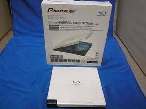 Pioneer ポータブルBDドライブ BDR-XD07W ジャンク品