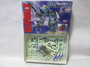 ARII アリイ製 1/100 VF-1S ガウォーク バルキリー　ロイ フォッカースペシャル 超時空要塞マクロス プラモデル 有井