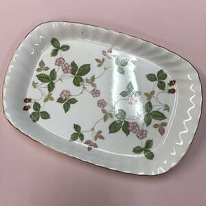 【26703207】中古 汚れ有　ウェッジウッド ワイルドストロベリー スパイラルトレイ　WEDGWOOD WILD STRAWBERRY 食器 プレート