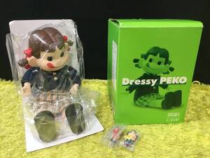 ★☆【人形】Dressy PEKO 不ニ家洋菓子 おでかけ衣装ペコ おすわりペコちゃん☆★