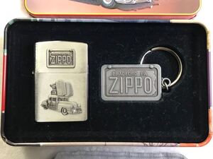 ZIPPO ジッポー ジッポーライター オイルライター　ジッポーカー　未使用品　1998年製 缶入り　キーホルダー付き