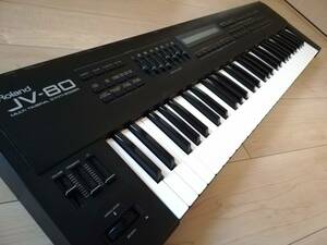 ROLAND JV-80 