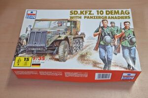 エッシー　1/35　ドイツSD.KFZ.10　+　歩兵　NO:5027　　定660