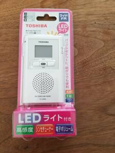 送料無料　未使用　新品　東芝　TOSHIBA　ラジオ　携帯ラジオ　TY-SPR4　FMステレオ/AMラジオ　