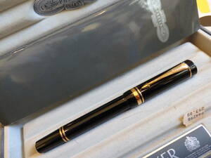 ◆【美品】パーカー デュオフォールド インターナショナル万年筆 ブラックGT ペン先：18K750ソリッドゴールド M　箱付き