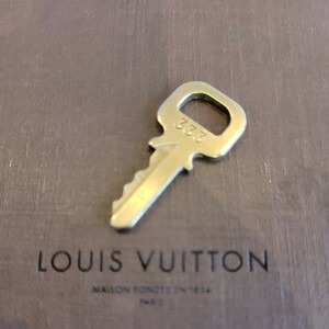 美品 Louis Vuitton パドロック カデナ 南京錠 ルイヴィトン 鍵 ゴールド 　番号　333　送料63円～