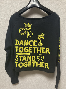 美品★着用数回★ZUMBA/ズンバ★2022/新作★JWI購入/正規品★ウェア/Tシャツ/長袖/ロングスリーブ★XS★黒/ブラック★女性/レディース