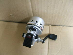 中古 DAIWA ダイワ SPINCAST ST-20 リール 動作品　713