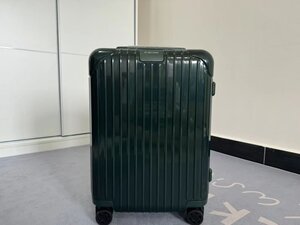 RIMOWA リモワ ESSENTIAL Cabin 機内持ち込み用スーツケース スーツケース 21インチ 36リットル グリーン TJ 1