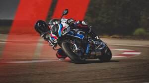 BT MOTO 社製 ECU書き換えソフトウエア BMW M 1000 RR 2021～2022 年式