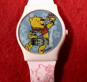 DN5L0) ◎完動腕時計 送料無料(定形外)★Disney ディズニー Winnie-the-Pooh くまのプーさん★デジタル