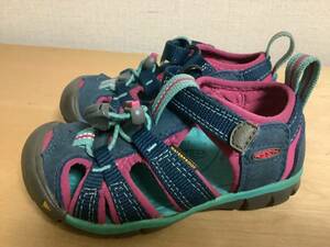 美品　KEEN Seacamp 2 CNX キーン　サンダル　シーキャンプ　2 Poseidon / Very Berry 15cm ピンク／ネイビー／ライトブルー　送料無料