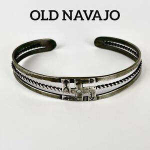 OLD NAVAJO VINTAGE スワスティカ バングル 逆卍　オールドナバホ　インディアンジュエリー