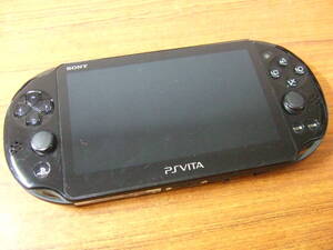 L64 sony/ソニー　PS Vita　PCH-2000　中古　本体のみ 現状品　ジャンク