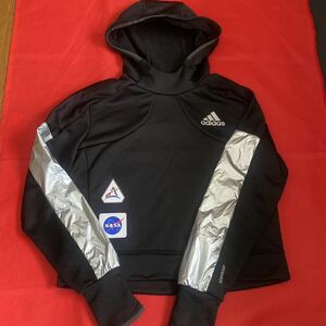 adidas トップス　パーカー　NASA　レディース