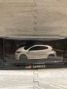 1/30 トヨタ 新型ヤリス GR YARIS 非売品 カラーサンプル ミニカー　スーパーホワイトⅡ