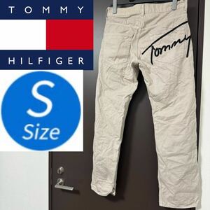 トミーヒルフィガー TOMMY HILFIGER メンズ パンツ ズボン チノパン S ベージュ Sサイズ トミー ロゴ ロゴ刺繍 ボトムス アイボリー