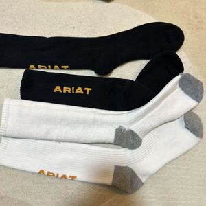 2足セット　ARIAT Graphic ソックス　25−28cm 乗馬