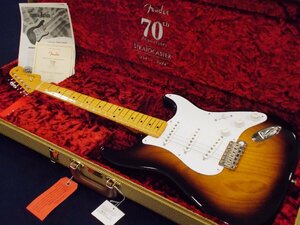 Fender 70th Anniversary American Vintage II 1954 Stratocaster Maple Fingerboard 2-Color Sunburst