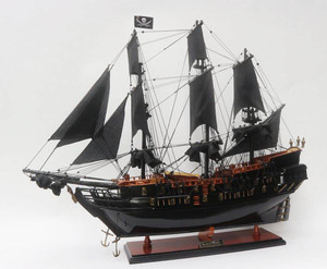 ●新品特価　精密級木製完成品 ・ パイレーツ船 BLACK PEARL 65cmL