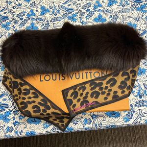 ルイヴィトン LOUIS VUITTON バンドーフリュール フォックスマフラー M74788 FOX ヒョウ柄シルク