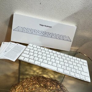 Ω大人気！【Apple アップル Magic Keyboard マジックキーボード MLA22J/A A1644 ホワイト シルバー 箱付き 】NA01700