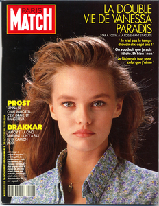 ■洋雑誌　PARIS MATCH■16 NOVEMBER 1989■フランス雑誌　ヴァネッサ・パラディ