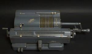 【閑】Tiger タイガー 手廻計算器 Tiger Calculating Machine C0.,Ltd 機械式計算機★時代物★5D0425