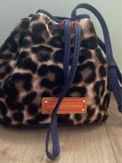 MARC BY MARC JACOBS ヒョウ柄バケツ型ショルダーバッグ