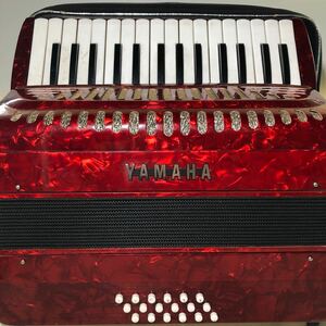 YAMAHA アコーディオン YA-18 8905 レッド 廃盤 鍵盤楽器 ソフトケース付 中古 美品 音出し済み