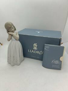 #7538 【美品】 LLADRO リヤドロ 我が家のプリンセス 箱付き フィギュリン ブランド 陶器 磁器