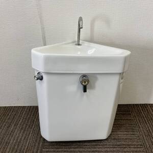 【中古】TOTO 洋式トイレ便器・タンクのみ(タンク蓋セット) 三角タンク(ロータンク) 隅付きタンク☆#ホワイト