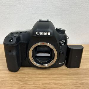  Canon EOS 5D Mark III