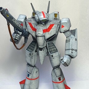 PLAMAX 1/72 VF-1J バトロイドバルキリー　塗装済み完成品　マックスファクトリー　マクロス