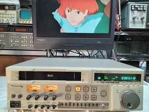 Panasonic 業務用S-VHS ビデオデッキ AG-DS555 TBC搭載 中古整備品 E1TC00007 ドラムアワーメータ218H