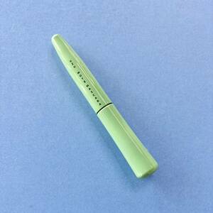 ■送料無料■UZU MOTE MASCARA KHAKI ウズ モテマスカラ カーキ スマッジプルーフマスカラ お湯オフ まつげ美容液成分配合 グリーン系 緑