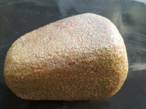 精品　老皮　翡翠原石　３.２キロ