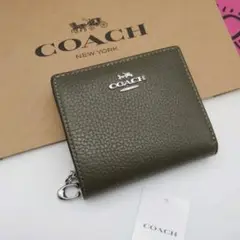 新作　新品　COACH　折り財布　2つ折り財布　レディース