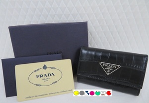 〔COLOURS〕 新品同様・正規店購入品■６連キーケース■クロコ型押しカーフ■ブラック■ＰＲＡＤＡ