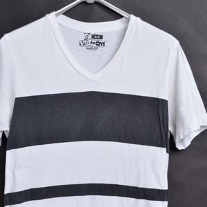 ST1526 ボルコム VOLCOM Tシャツ S 肩幅39 メールxq