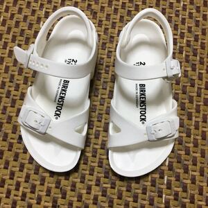 ビルケンシュトック BIRKENSTOCK サイズ17 新品未使用 白 子ども こども kids 定価半額以下